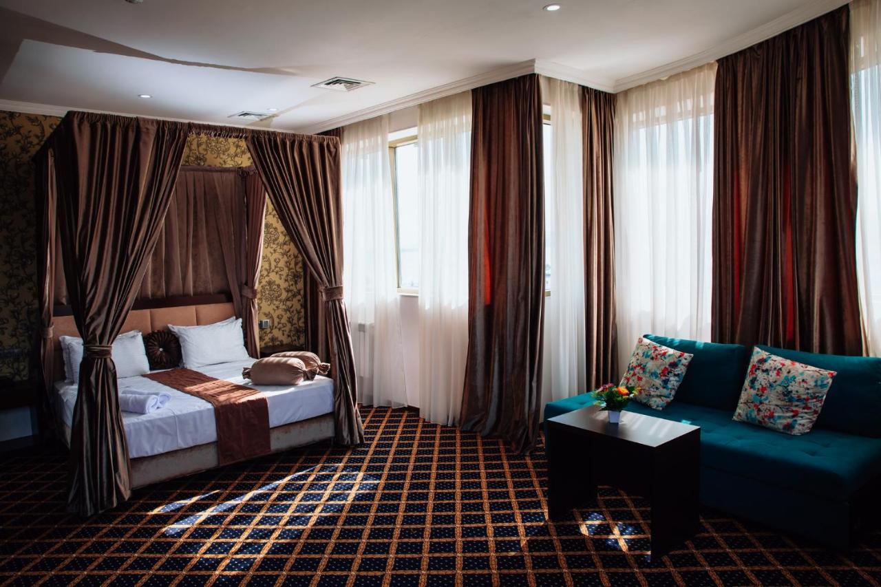 Corniche Hotel Baku Extérieur photo
